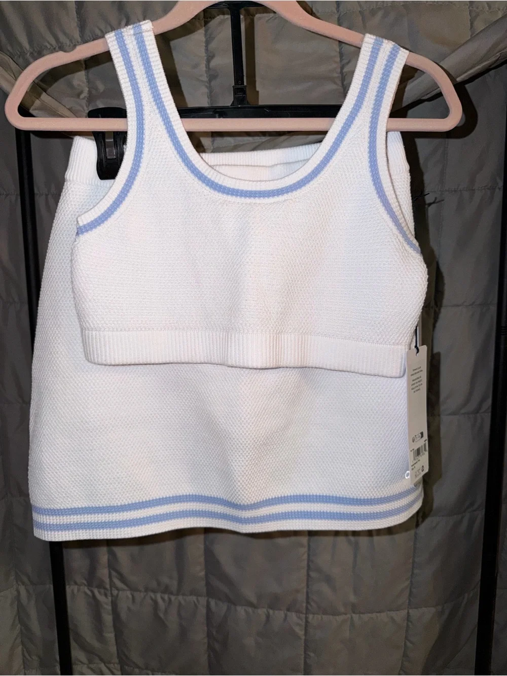 ALO Yoga White Sweater Knit Bra with Seashell Blue Trim - Picture 1 of 6